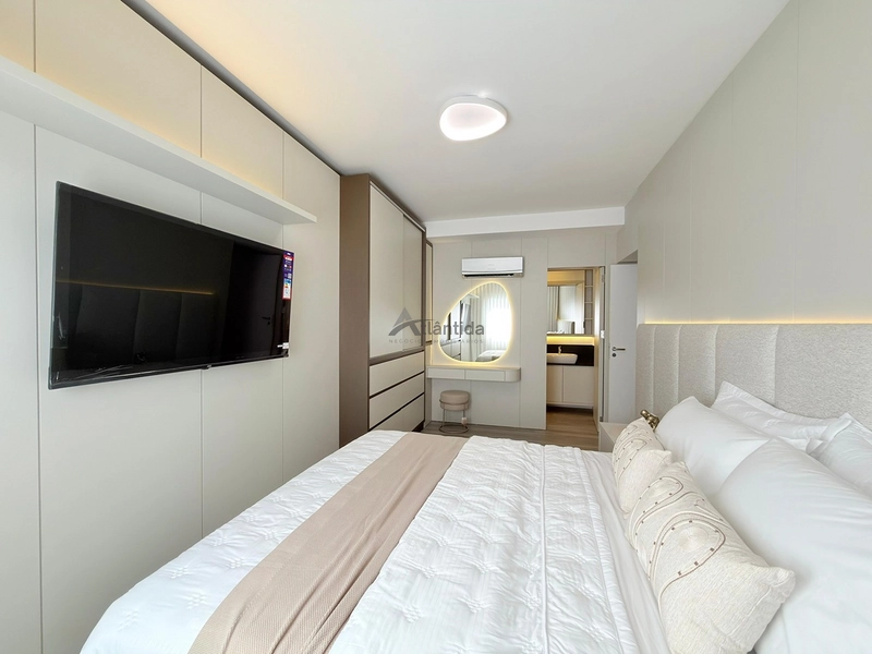 Apartamento em Navegantes com vista para o mar e serra, 3 dormitórios, home office, mobiliado, decorado, climatizado e com 2 boxes de garagem.: 14ª foto da galeria de imagens do imóvel