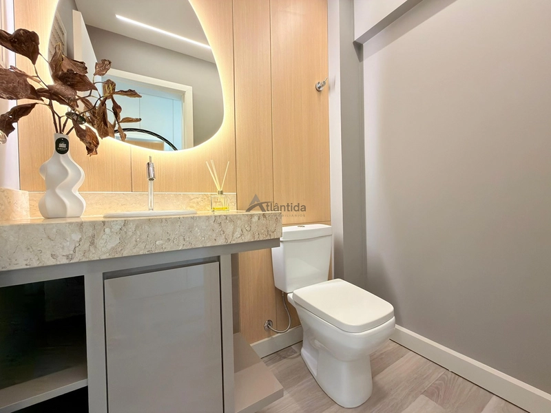 Apartamento em Navegantes com vista para o mar e serra, 3 dormitórios, home office, mobiliado, decorado, climatizado e com 2 boxes de garagem.: 13ª foto da galeria de imagens do imóvel