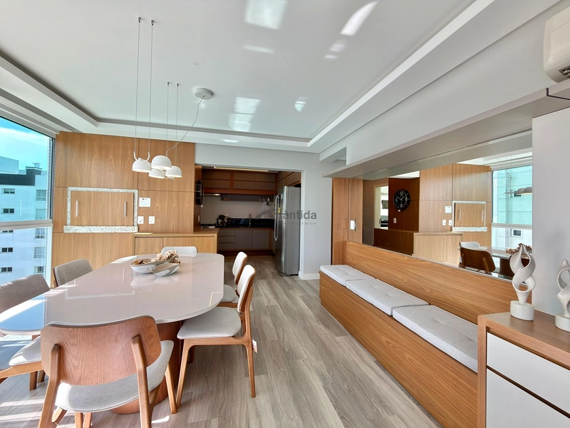 Apartamento em Navegantes com vista para o mar e serra, 3 dormitórios, home office, mobiliado, decorado, climatizado e com 2 boxes de garagem.: 26ª foto da galeria de imagens do imóvel