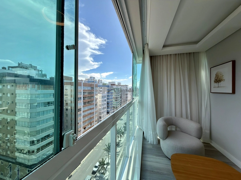Apartamento em Navegantes com vista para o mar e serra, 3 dormitórios, home office, mobiliado, decorado, climatizado e com 2 boxes de garagem.: 27ª foto da galeria de imagens do imóvel