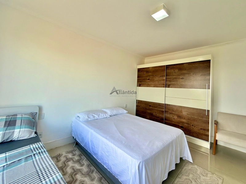 Sobrado beira lago no Malibu Beach com 5 suítes, piscina aquecida, placas solares e espaço gourmet.: 36ª foto da galeria de imagens do imóvel