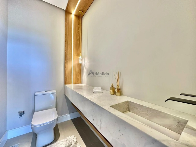 Casa finamente mobiliada no Arenas Curumim com 187,27 m², living amplo, fachada moderna e alto padrão construtivo junto ao mar.: 23ª foto da galeria de imagens do imóvel