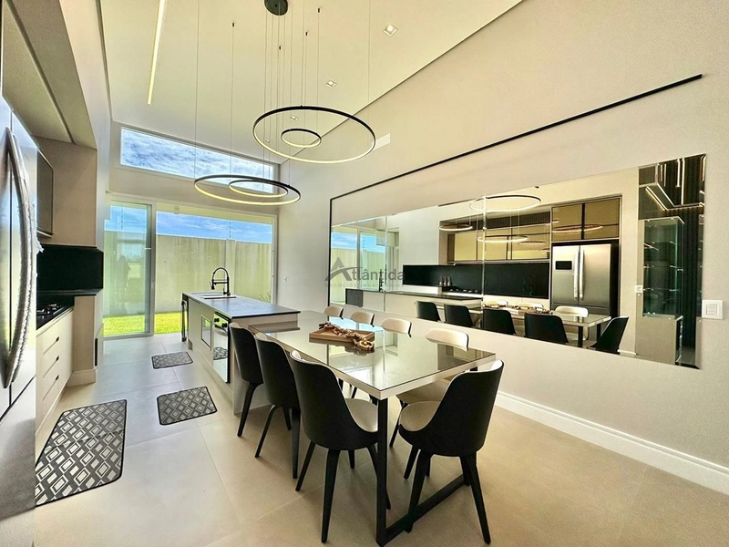 Casa finamente mobiliada no Arenas Curumim com 187,27 m², living amplo, fachada moderna e alto padrão construtivo junto ao mar.: 19ª foto da galeria de imagens do imóvel