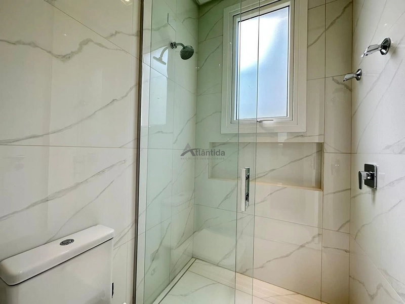 Casa finamente mobiliada no Arenas Curumim com 187,27 m², living amplo, fachada moderna e alto padrão construtivo junto ao mar.: 39ª foto da galeria de imagens do imóvel