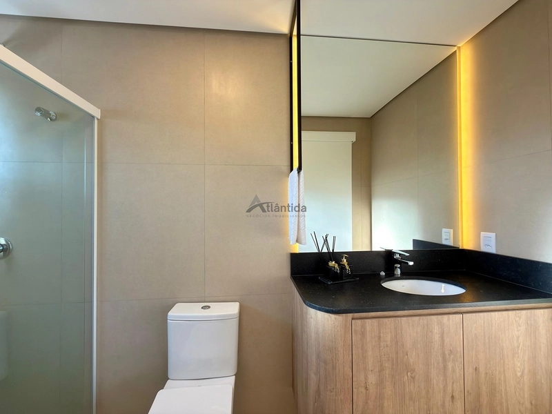 Sobrado mobiliado em Atlântida com 286 m², piscina, ilha gourmet, churrasqueira automatizada e amplo terreno.: 30ª foto da galeria de imagens do imóvel