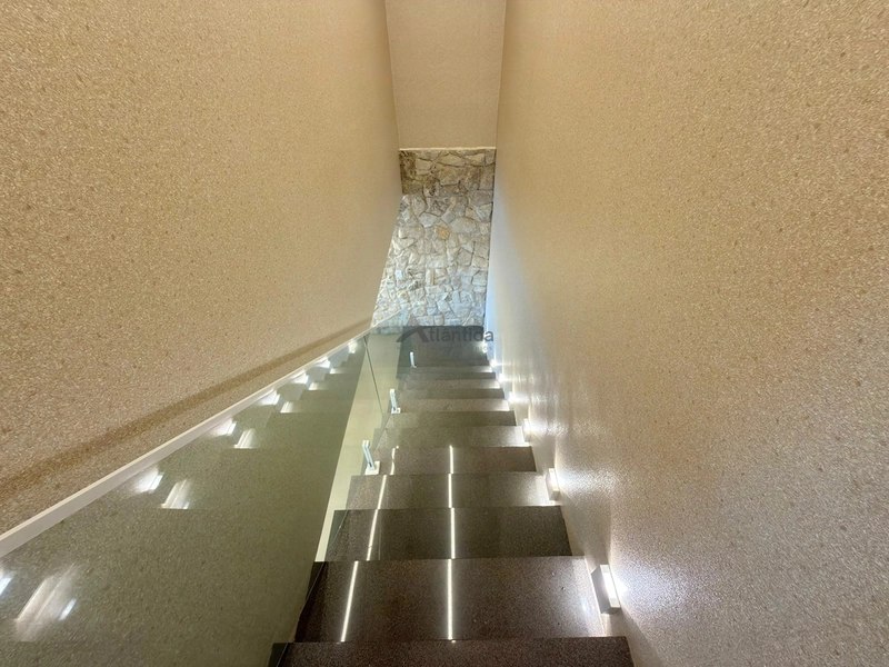 Sobrado mobiliado em Atlântida com 286 m², piscina, ilha gourmet, churrasqueira automatizada e amplo terreno.: 41ª foto da galeria de imagens do imóvel