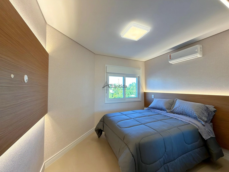 Sobrado mobiliado em Atlântida com 286 m², piscina, ilha gourmet, churrasqueira automatizada e amplo terreno.: 33ª foto da galeria de imagens do imóvel