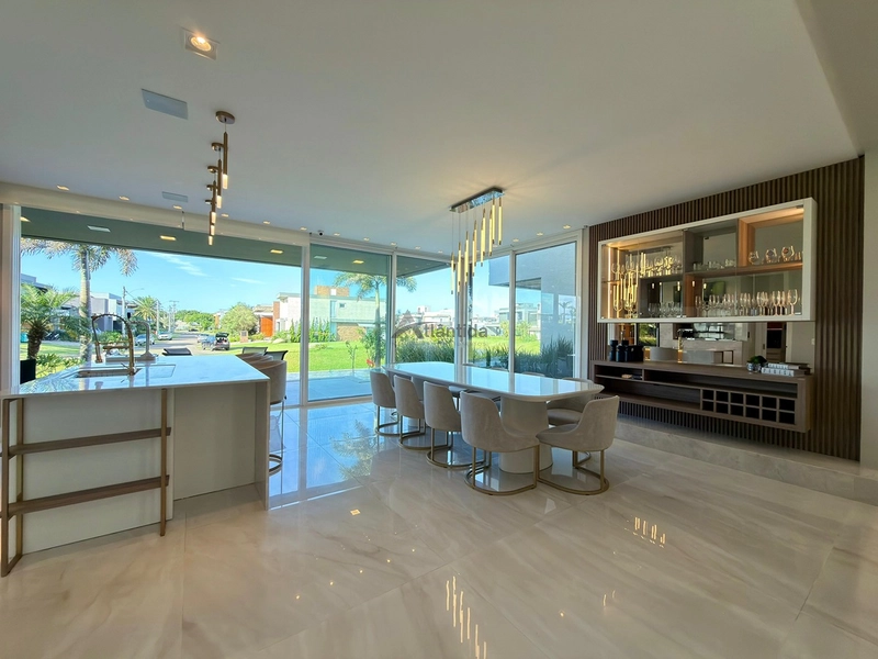 Casa beira lago no Capão Ilhas Resort com 350 m², 4 suítes, sala de cinema, piscina de concreto, automação e excelente vista para o lago.: 50ª foto da galeria de imagens do imóvel