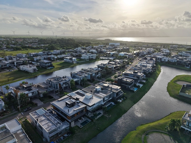 Casa beira lago no Capão Ilhas Resort com 350 m², 4 suítes, sala de cinema, piscina de concreto, automação e excelente vista para o lago.: 19ª foto da galeria de imagens do imóvel