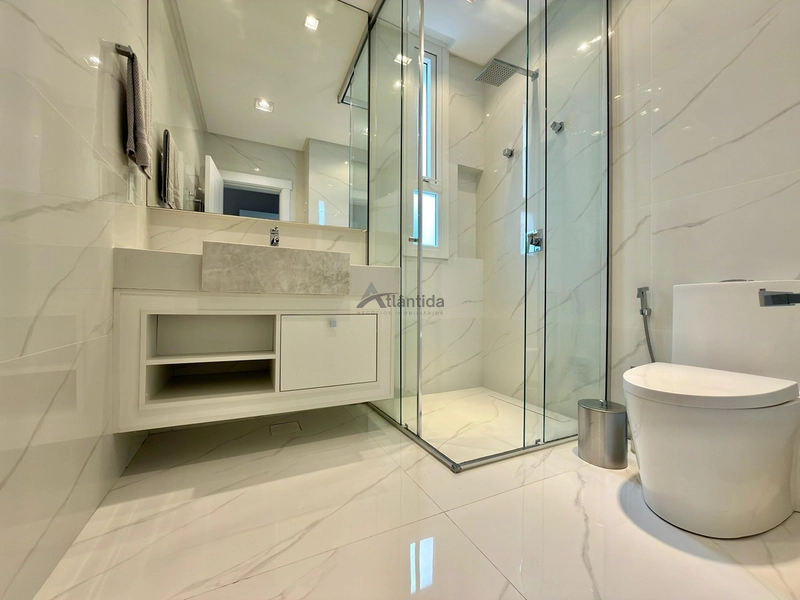 Casa beira lago no Capão Ilhas Resort com 350 m², 4 suítes, sala de cinema, piscina de concreto, automação e excelente vista para o lago.: 45ª foto da galeria de imagens do imóvel