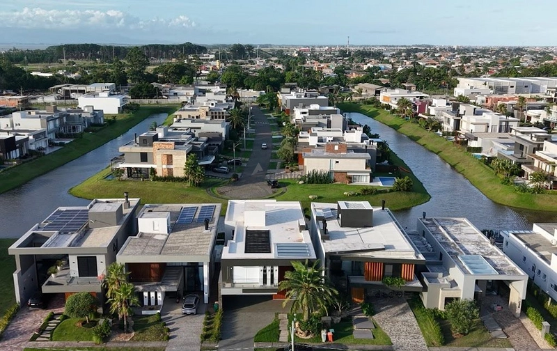 Casa beira lago no Capão Ilhas Resort com 350 m², 4 suítes, sala de cinema, piscina de concreto, automação e excelente vista para o lago.: 22ª foto da galeria de imagens do imóvel