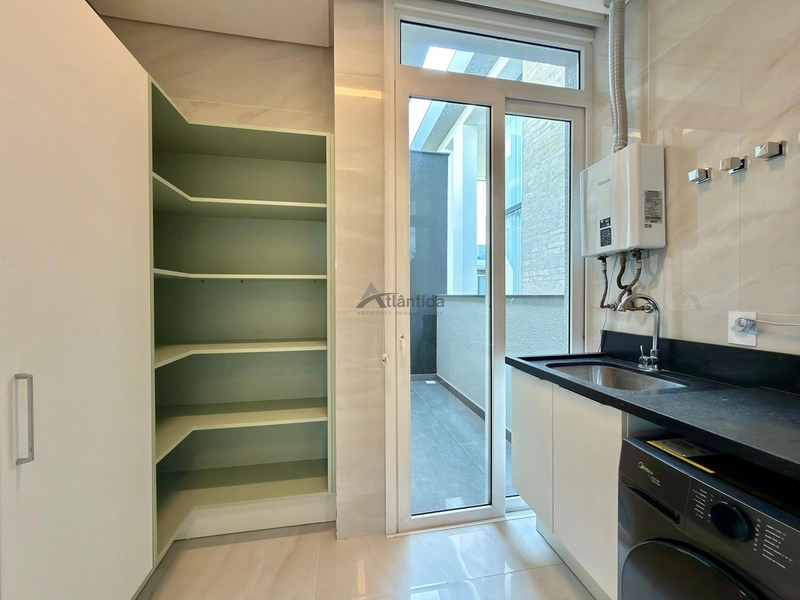 Casa beira lago no Capão Ilhas Resort com 350 m², 4 suítes, sala de cinema, piscina de concreto, automação e excelente vista para o lago.: 29ª foto da galeria de imagens do imóvel