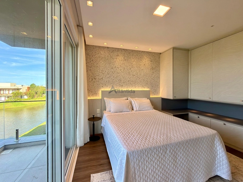 Casa beira lago no Capão Ilhas Resort com 350 m², 4 suítes, sala de cinema, piscina de concreto, automação e excelente vista para o lago.: 46ª foto da galeria de imagens do imóvel