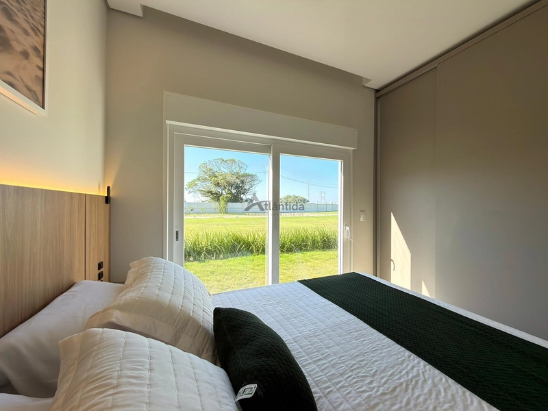 Casa térrea mobiliada no Allure Xangri-Lá com 4 suítes, living com lareira e automação nas cortinas e persianas.: 20ª foto da galeria de imagens do imóvel