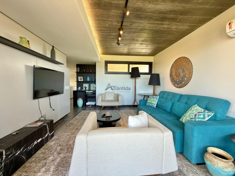 Sobrado no Condomínio A Beira Mar com 423 m², 5 suítes, living em 4 ambientes com pé-direito duplo, espaço gourmet e totalmente mobiliado e decorado.: 10ª foto da galeria de imagens do imóvel