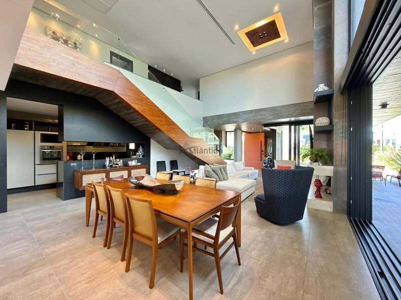 Sobrado no Condomínio A Beira Mar com 423 m², 5 suítes, living em 4 ambientes com pé-direito duplo, espaço gourmet e totalmente mobiliado e decorado.: 47ª foto da galeria de imagens do imóvel
