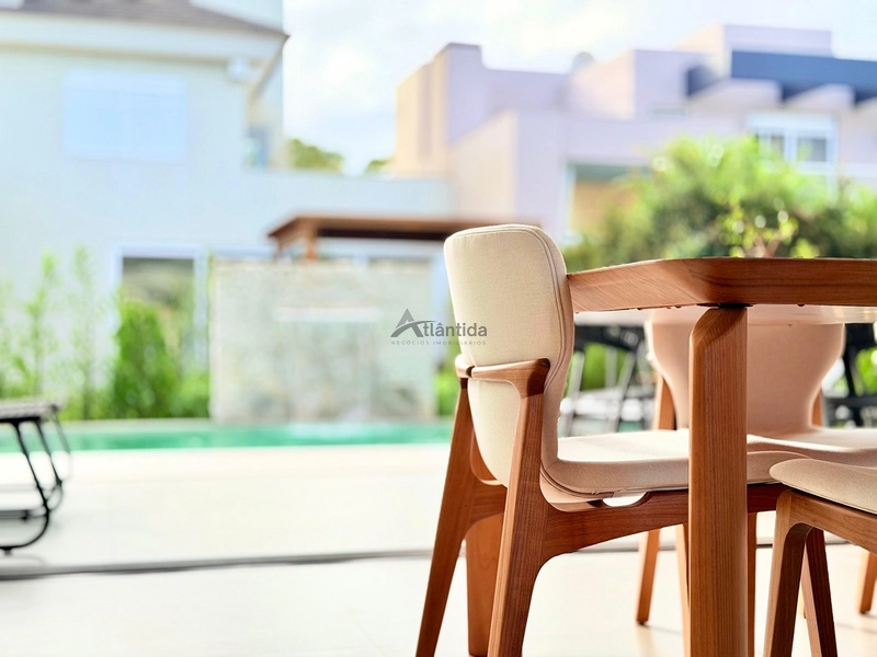 Sobrado mobiliado no Velas da Marina com 5 suítes, piscina de concreto, automação e 400 m² de área construída.: 17ª foto da galeria de imagens do imóvel