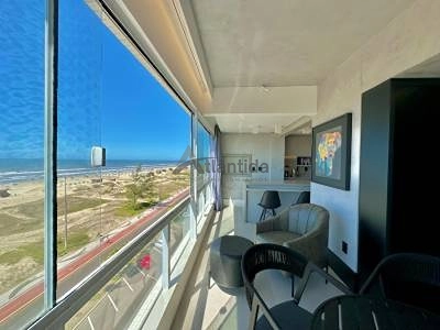 Apartamento beira-mar com vista eterna para o mar, 3 dormitórios, sacada com churrasqueira, hall privativo e 117 m² privativos, totalmente mobiliado e decorado.: 25ª foto da galeria de imagens do imóvel
