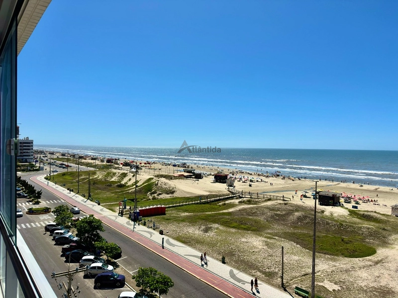 Apartamento beira-mar com vista eterna para o mar, 3 dormitórios, sacada com churrasqueira, hall privativo e 117 m² privativos, totalmente mobiliado e decorado.: 18ª foto da galeria de imagens do imóvel