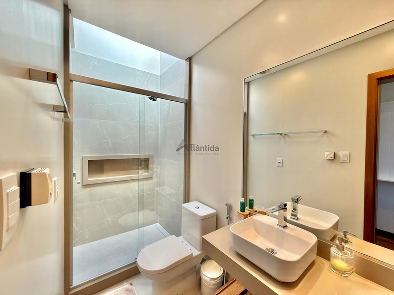 Sobrado mobiliado e decorado com 5 suítes no condomínio Velas da Marina: 43ª foto da galeria de imagens do imóvel