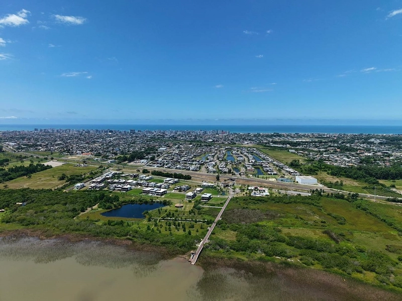 Sobrado mobiliado e decorado com 5 suítes no condomínio Velas da Marina: 6ª foto da galeria de imagens do imóvel