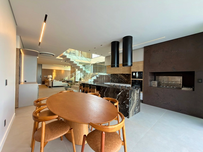 Sobrado no Amare Home Resort com 357,35 m², 5 suítes, piscina de concreto, espaço gourmet, mobiliário assinado e acabamentos de alto padrão em um dos condomínios mais completos do litoral.: 19ª foto da galeria de imagens do imóvel