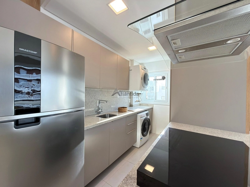 Apartamento de esquina na Zona Nova com 3 dormitórios, vista para o mar, sol da manhã, mobiliado e decorado, com 1 box para carro.: 31ª foto da galeria de imagens do imóvel