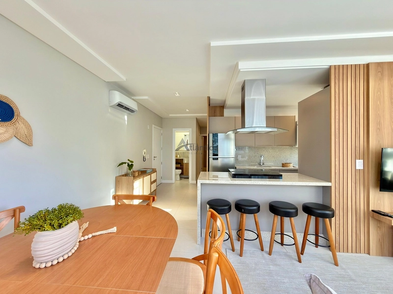 Apartamento de esquina na Zona Nova com 3 dormitórios, vista para o mar, sol da manhã, mobiliado e decorado, com 1 box para carro.: 24ª foto da galeria de imagens do imóvel