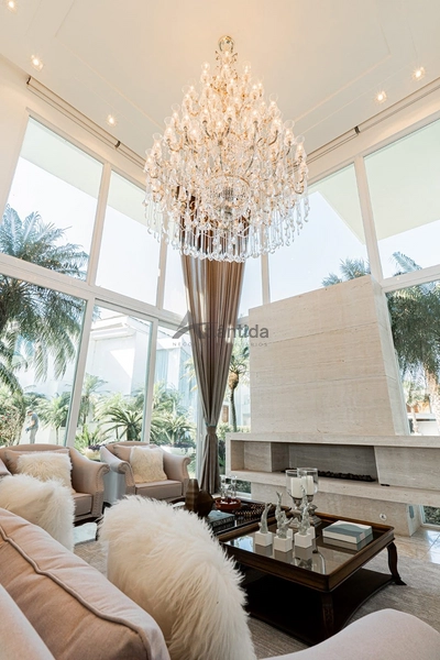 Sobrado beira lago no Enseada Lagos com 8 suítes, piscina de borda infinita, elevador, adega climatizada, automação e acabamento classe AAA.: 49ª foto da galeria de imagens do imóvel