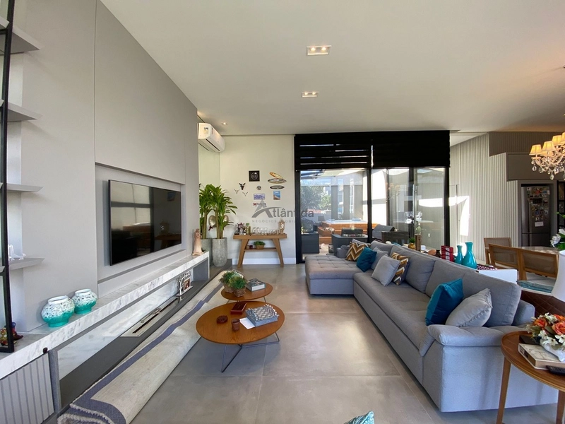 Casa sofisticada com energia solar e jacuzzi no Velas da Marina.: 8ª foto da galeria de imagens do imóvel