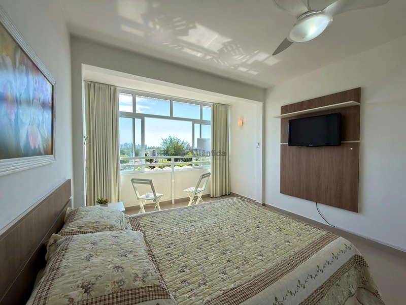 Apartamento reformado em Atlântida com vista para o mar e praça.: 14ª foto da galeria de imagens do imóvel
