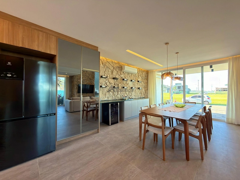 Casa beira lago no Condomínio Allure com 277 m², 4 suítes, piscina aquecida com spa, automação Alexa, piso aquecido e vista definitiva para o lago.: 30ª foto da galeria de imagens do imóvel