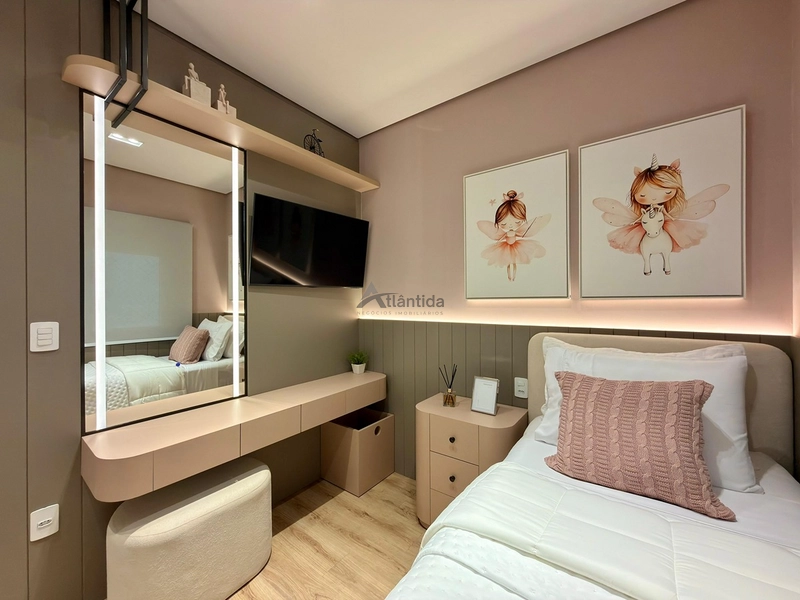 Apartamento na Zona Nova com 2 dormitórios, frente leste, sacada separada, climatizado, mobiliado e decorado, em edifício com rooftop, piscina e infraestrutura completa, a 1 quadra do mar.: 40ª foto da galeria de imagens do imóvel