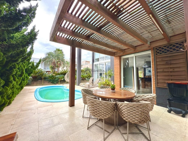 Casa mobiliada com 4 suítes e piscina privativa no Acqualina Beach Village.: 23ª foto da galeria de imagens do imóvel