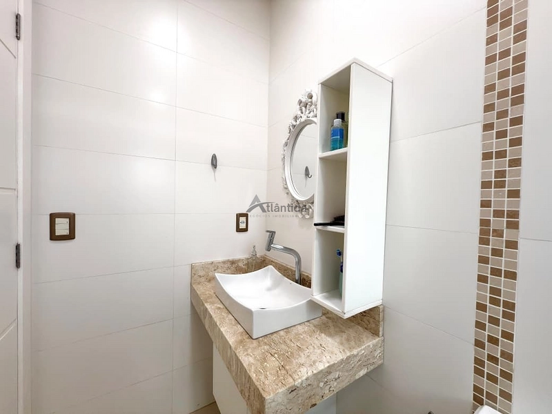 Casa mobiliada com 4 suítes e piscina privativa no Acqualina Beach Village.: 9ª foto da galeria de imagens do imóvel