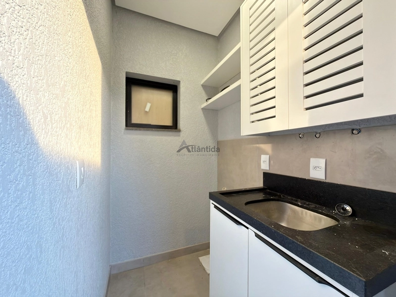 Casa no Jardim Beira Mar com 124 m², 3 suítes, piscina, banheira de hidromassagem, living integrado e localização a apenas 2 quadras do mar.: 31ª foto da galeria de imagens do imóvel