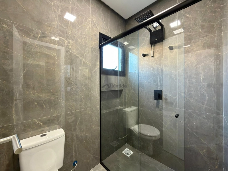 Casa no Jardim Beira Mar com 124 m², 3 suítes, piscina, banheira de hidromassagem, living integrado e localização a apenas 2 quadras do mar.: 26ª foto da galeria de imagens do imóvel