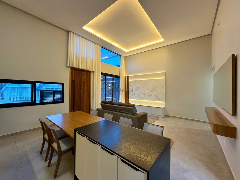 Casa no Jardim Beira Mar com 124 m², 3 suítes, piscina, banheira de hidromassagem, living integrado e localização a apenas 2 quadras do mar.: 35ª foto da galeria de imagens do imóvel