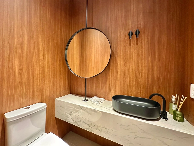 Sobrado de Luxo à Venda no Condomínio Enseada em Xangri-lá – 6 Suítes Beira de Lago com Elevador e Piscina: 35ª foto da galeria de imagens do imóvel