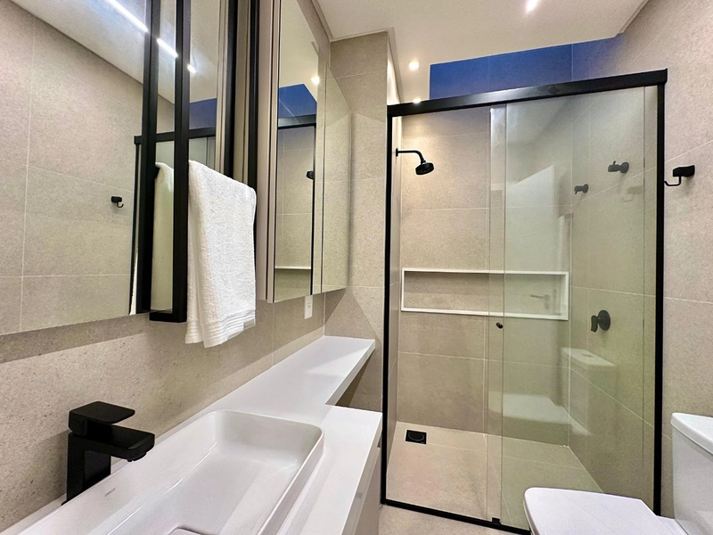 Sobrado de Luxo à Venda no Condomínio Enseada em Xangri-lá – 6 Suítes Beira de Lago com Elevador e Piscina: 53ª foto da galeria de imagens do imóvel