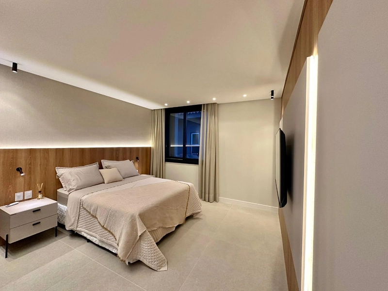 Sobrado de Luxo à Venda no Condomínio Enseada em Xangri-lá – 6 Suítes Beira de Lago com Elevador e Piscina: 21ª foto da galeria de imagens do imóvel