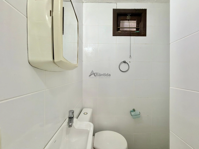 Casa no Centro de Xangri-Lá com 3 dormitórios, living com lareira, anexo completo nos fundos, vagas para 4 carros e localização a apenas 3 quadras do mar.: 31ª foto da galeria de imagens do imóvel