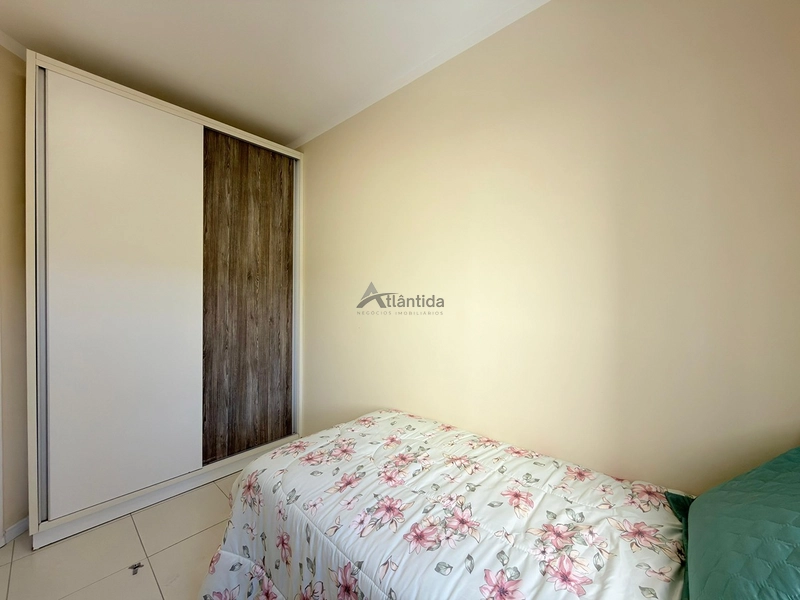 Apartamento mobiliado e decorado no Centro de Capão da Canoa, com 3 dormitórios, ampla sacada com churrasqueira, box com depósito e excelente condição de oportunidade.: 6ª foto da galeria de imagens do imóvel