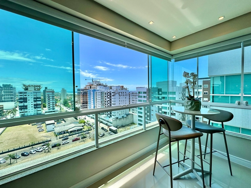 Apartamento amplo com sacada de frente e infraestrutura espetacular em Capão da Canoa.: 4ª foto da galeria de imagens do imóvel