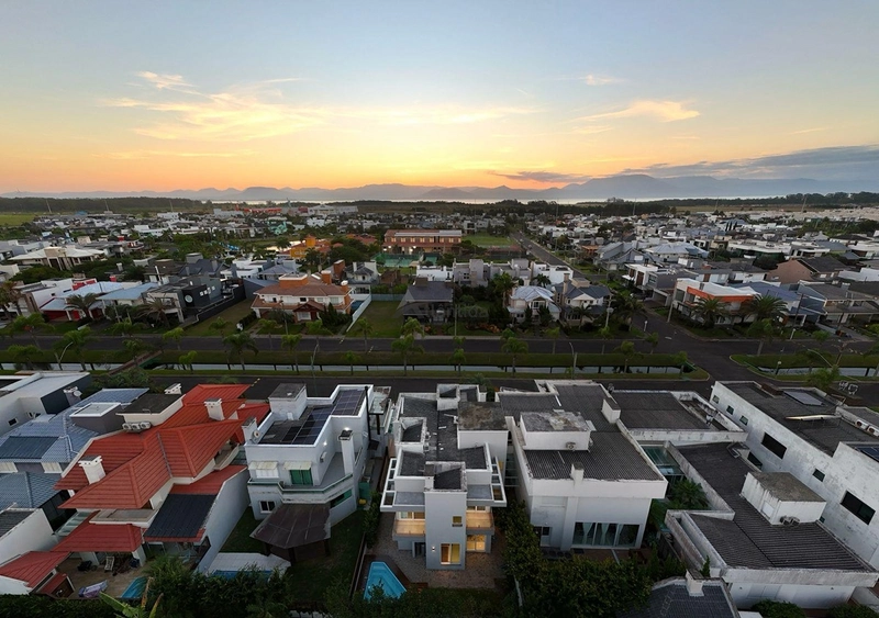 Casa mobiliada no Condado de Capão com 4 suítes, piscina e prazo direto em até 100x.: 23ª foto da galeria de imagens do imóvel