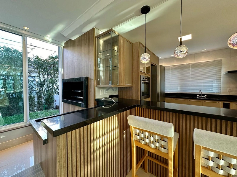 Casa mobiliada no Condado de Capão com 4 suítes, piscina e prazo direto em até 100x.: 12ª foto da galeria de imagens do imóvel