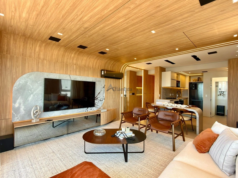 Apartamento finamente decorado na Zona Nova, com 3 dormitórios, piso aquecido, automação, som ambiente, móveis Saccaro e Dell Anno, em edifício com rooftop e infraestrutura completa.: 4ª foto da galeria de imagens do imóvel