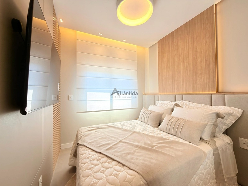 Apartamento finamente decorado na Zona Nova, com 3 dormitórios, piso aquecido, automação, som ambiente, móveis Saccaro e Dell Anno, em edifício com rooftop e infraestrutura completa.: 34ª foto da galeria de imagens do imóvel