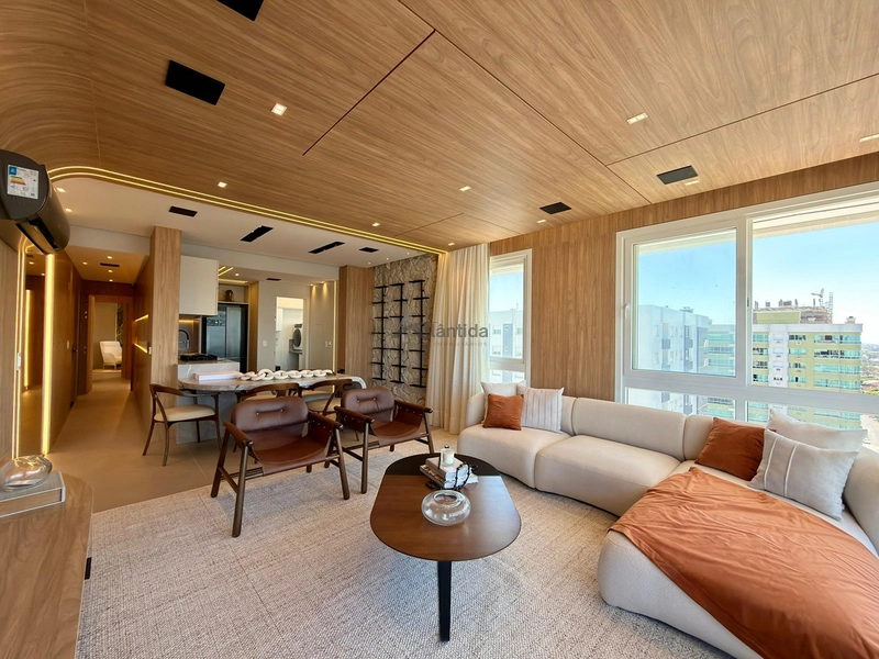 Apartamento finamente decorado na Zona Nova, com 3 dormitórios, piso aquecido, automação, som ambiente, móveis Saccaro e Dell Anno, em edifício com rooftop e infraestrutura completa.: 6ª foto da galeria de imagens do imóvel