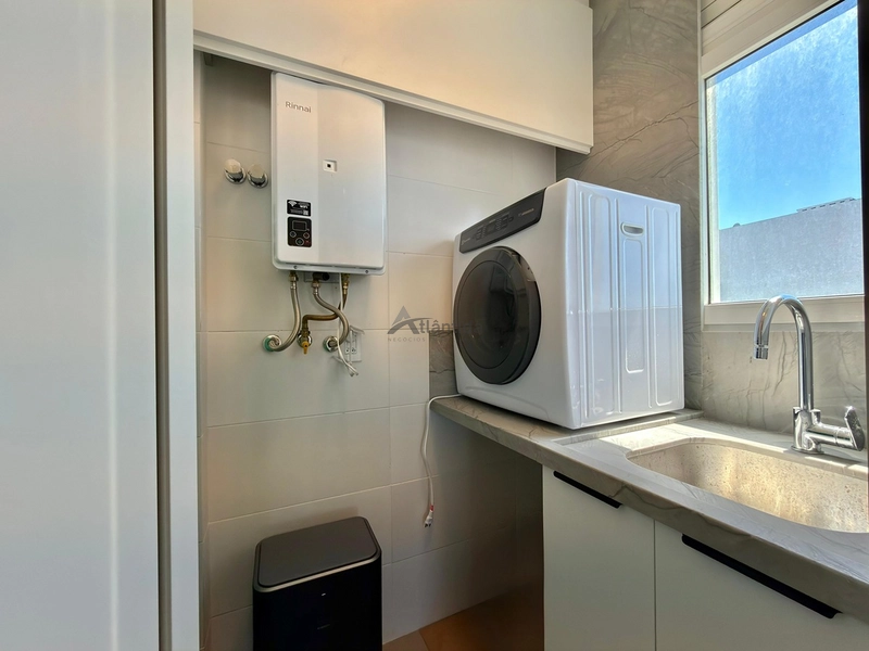 Apartamento finamente decorado na Zona Nova, com 3 dormitórios, piso aquecido, automação, som ambiente, móveis Saccaro e Dell Anno, em edifício com rooftop e infraestrutura completa.: 20ª foto da galeria de imagens do imóvel